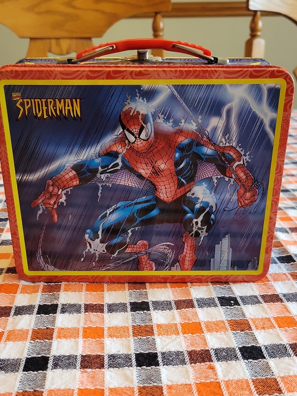 Marvel Spider-Man 3D Red and Blue Metal Lunch Box 2001 Marvel - Picture 2 of 9